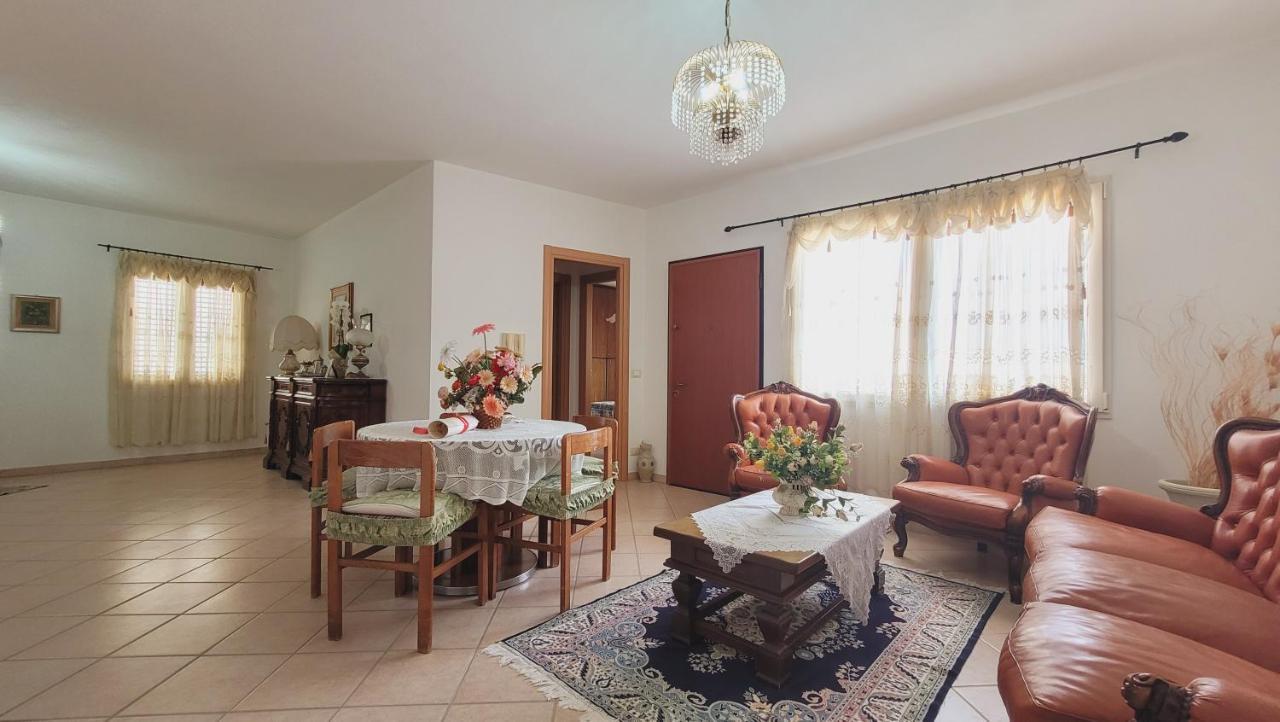 Residenza La Pineta Orosei Villa Bagian luar foto